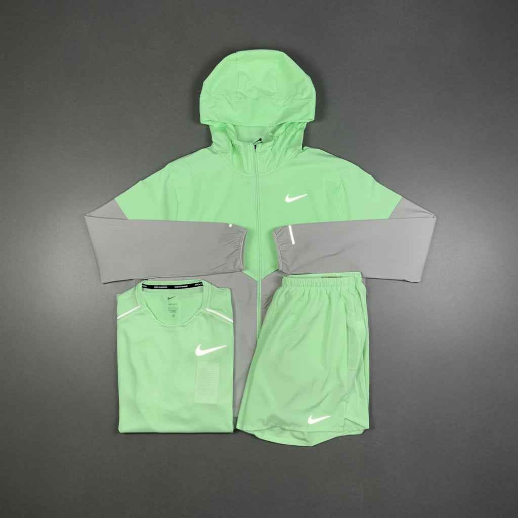 Nike Windrunner Vapour Green UV Set